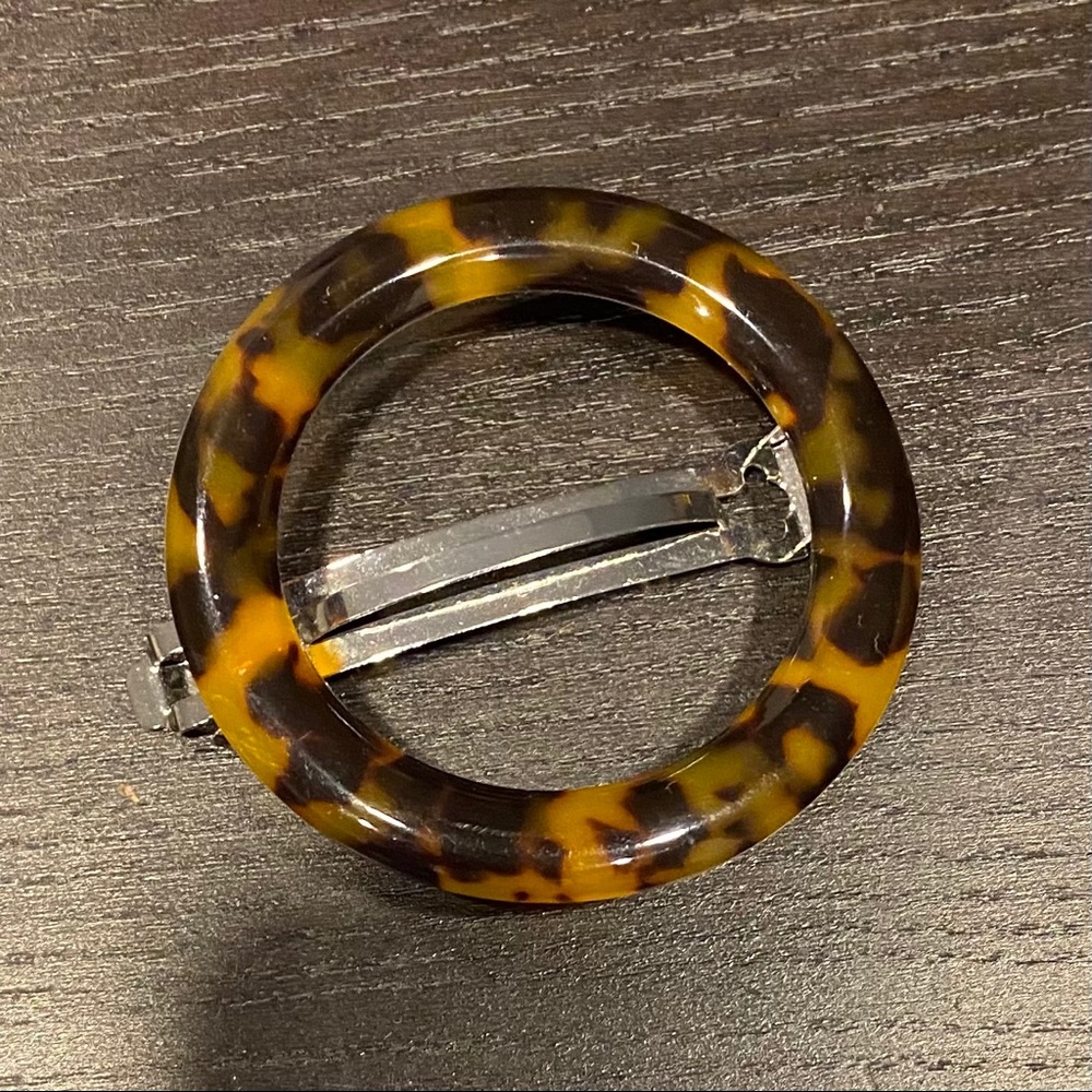 J Crew Tortoise Circle Barrette
